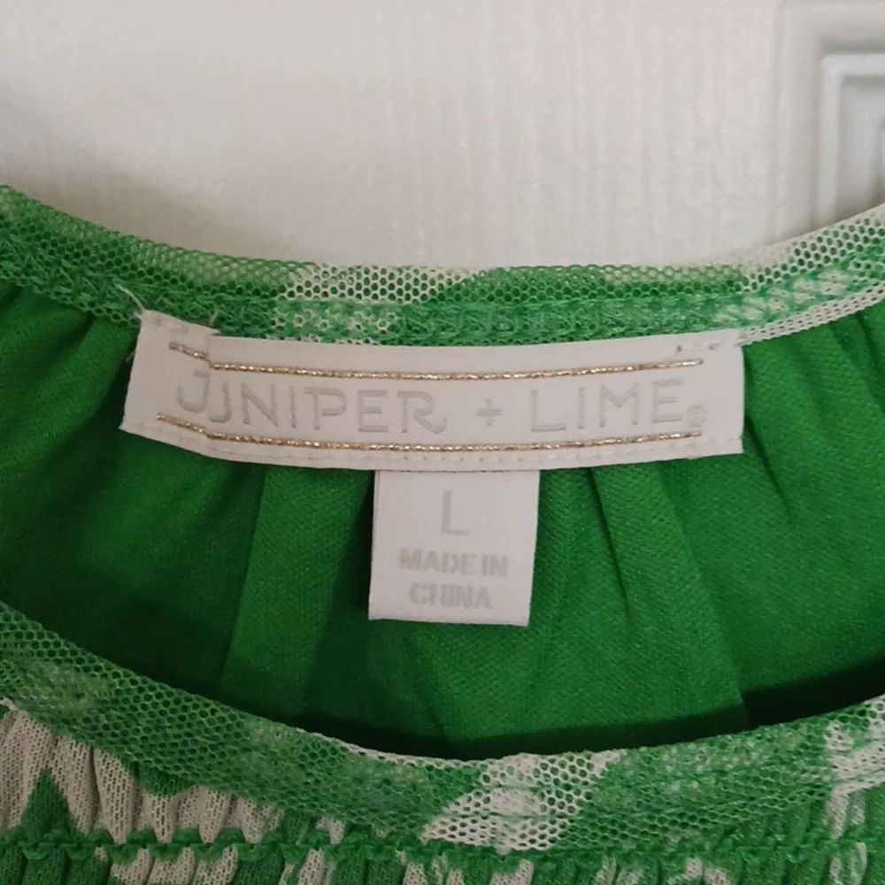 BRIGHT GREEN BLOUSE L NWT JUNIPER & LIME - Picture 4 of 8